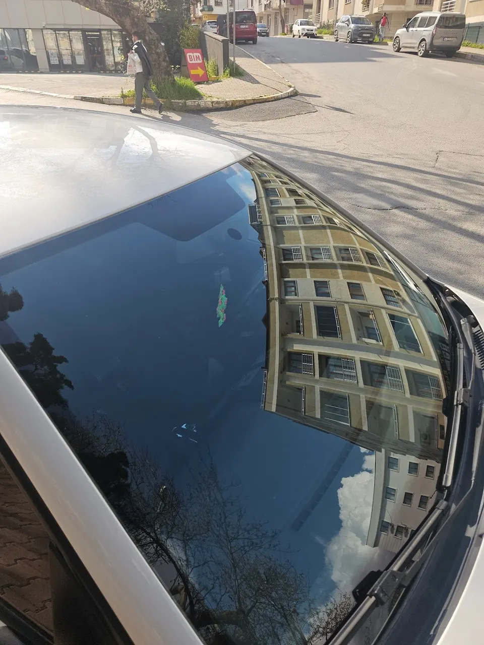 Çizikleri giderilmiş ön cam